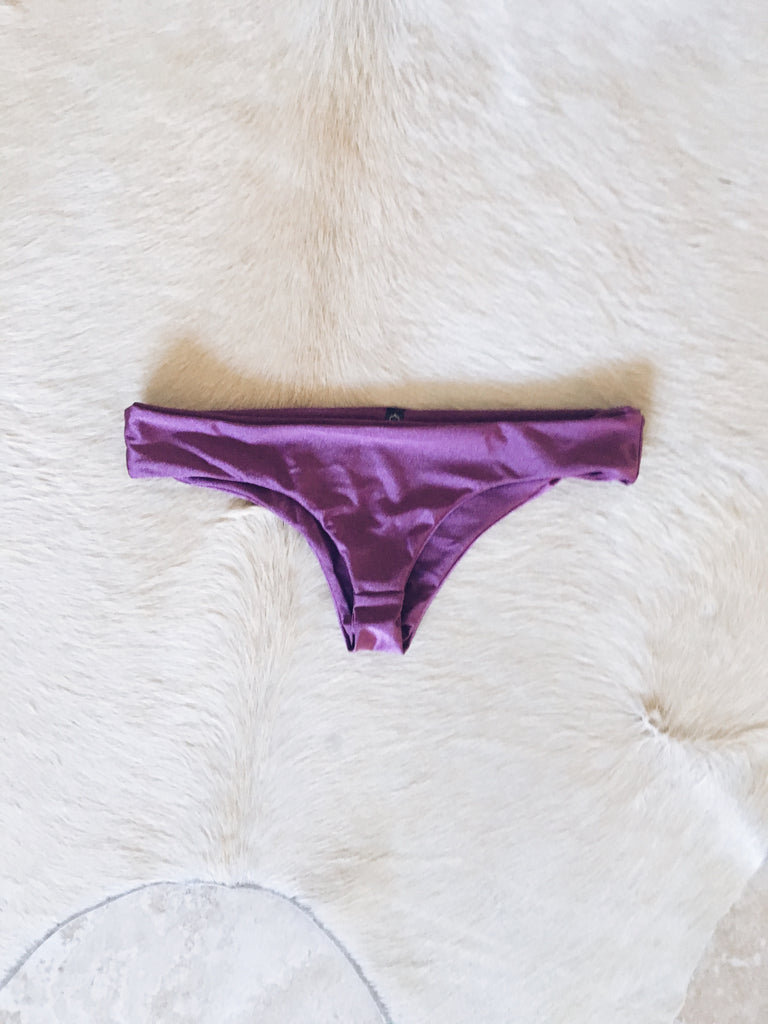 Kara Seamless Bikini Bottom